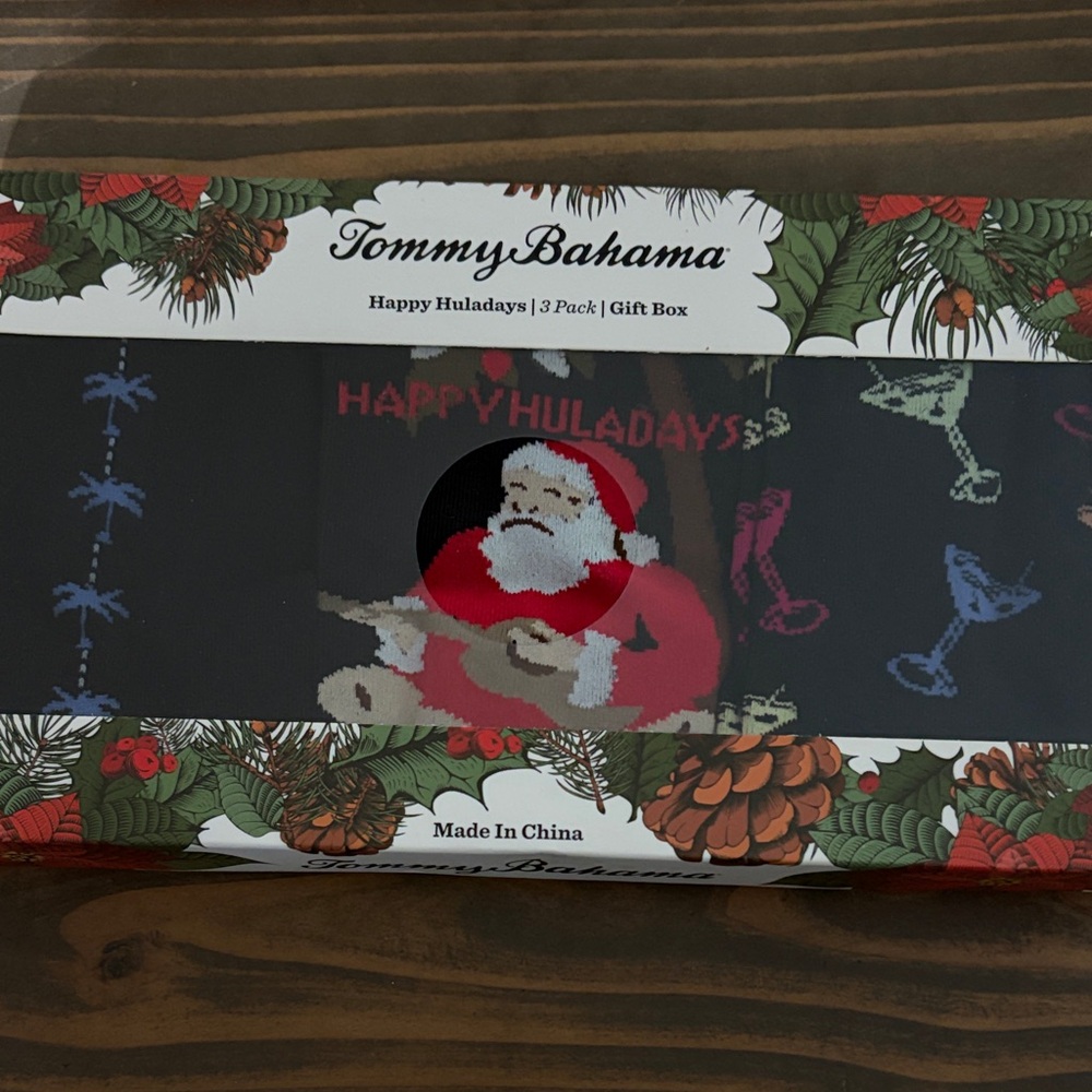 Tommy Bahama Festive Holiday Socks Gift Box - Red, White, Black